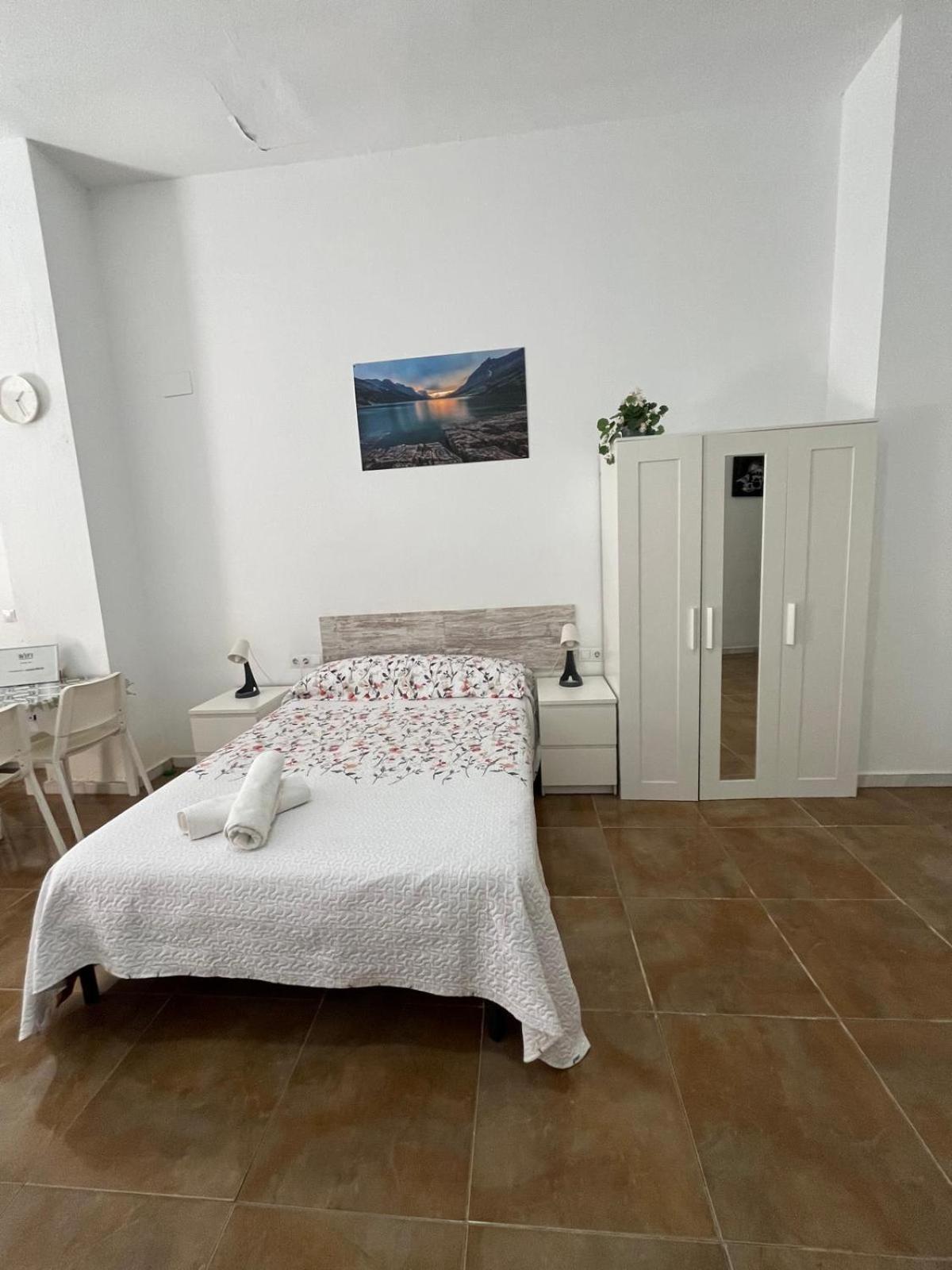 Becquer 2 Apartment Malaga Ngoại thất bức ảnh
